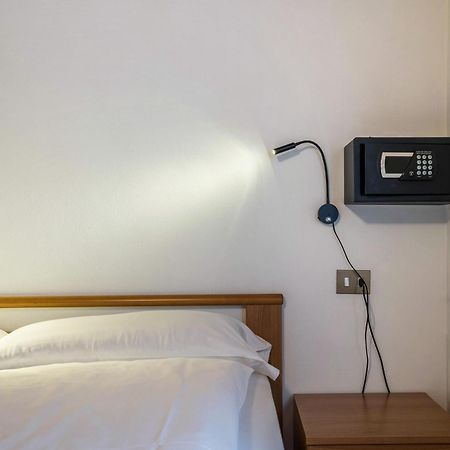 Appartamento Casa Carlotta Malcesine Esterno foto