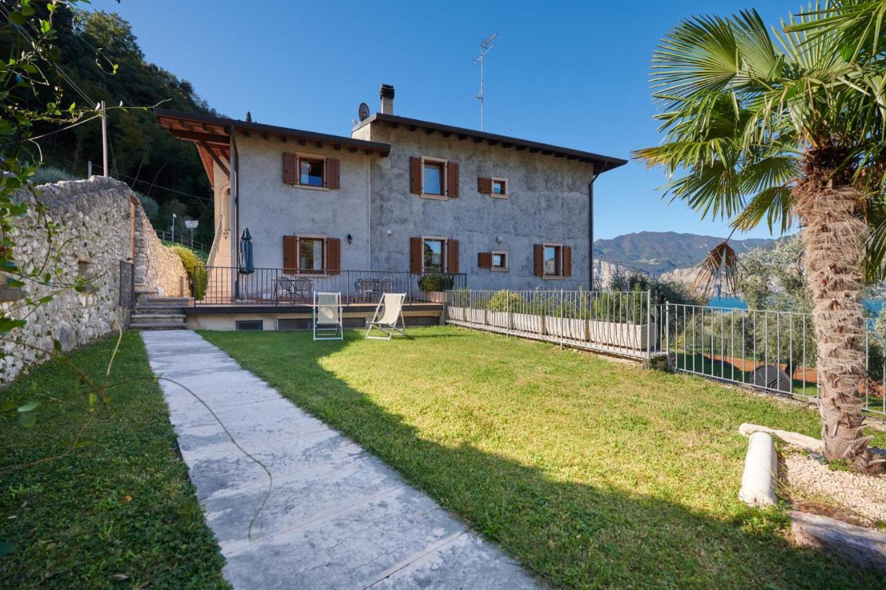 Appartamento Casa Carlotta Malcesine Esterno foto