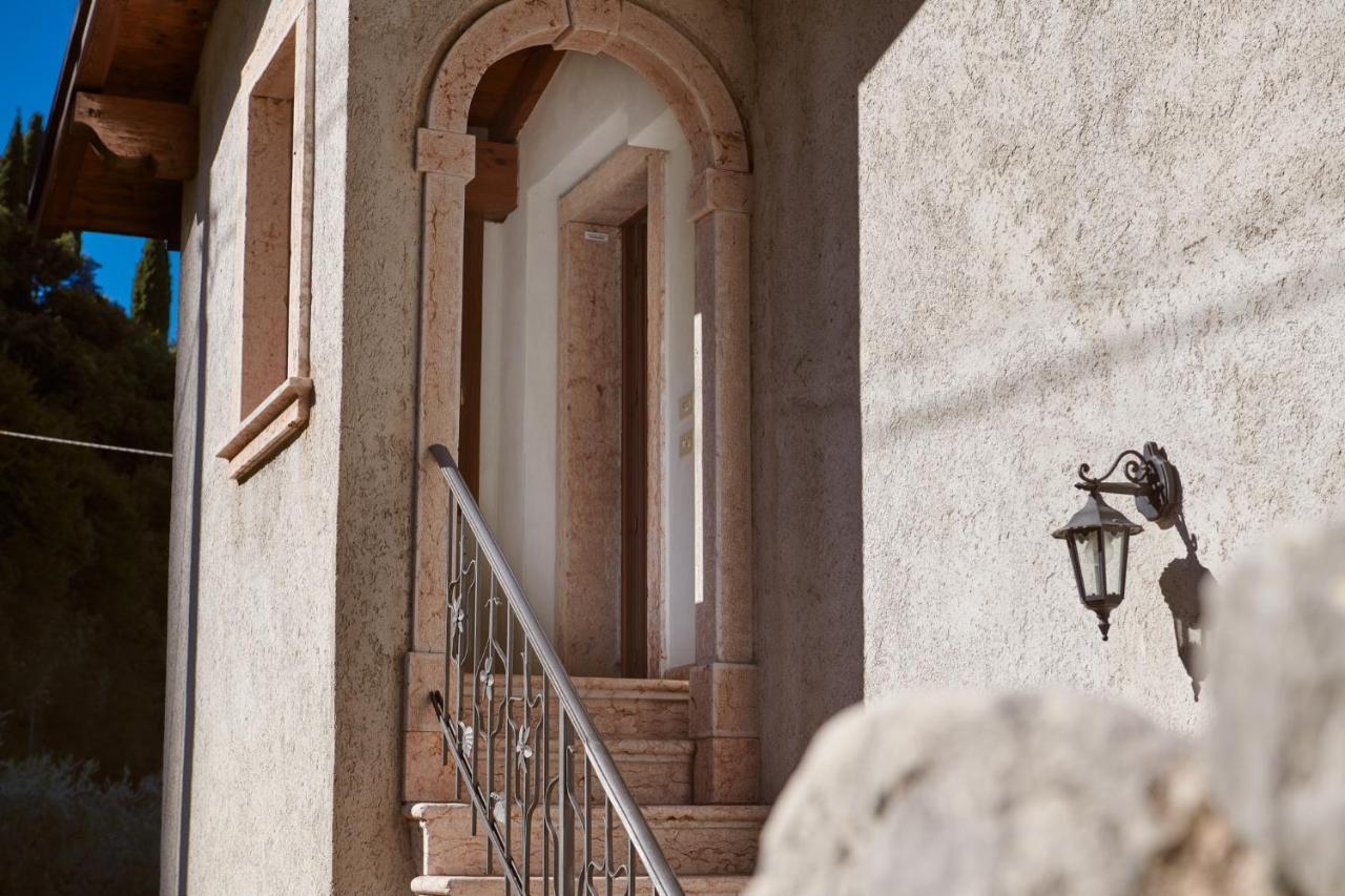 Appartamento Casa Carlotta Malcesine Esterno foto