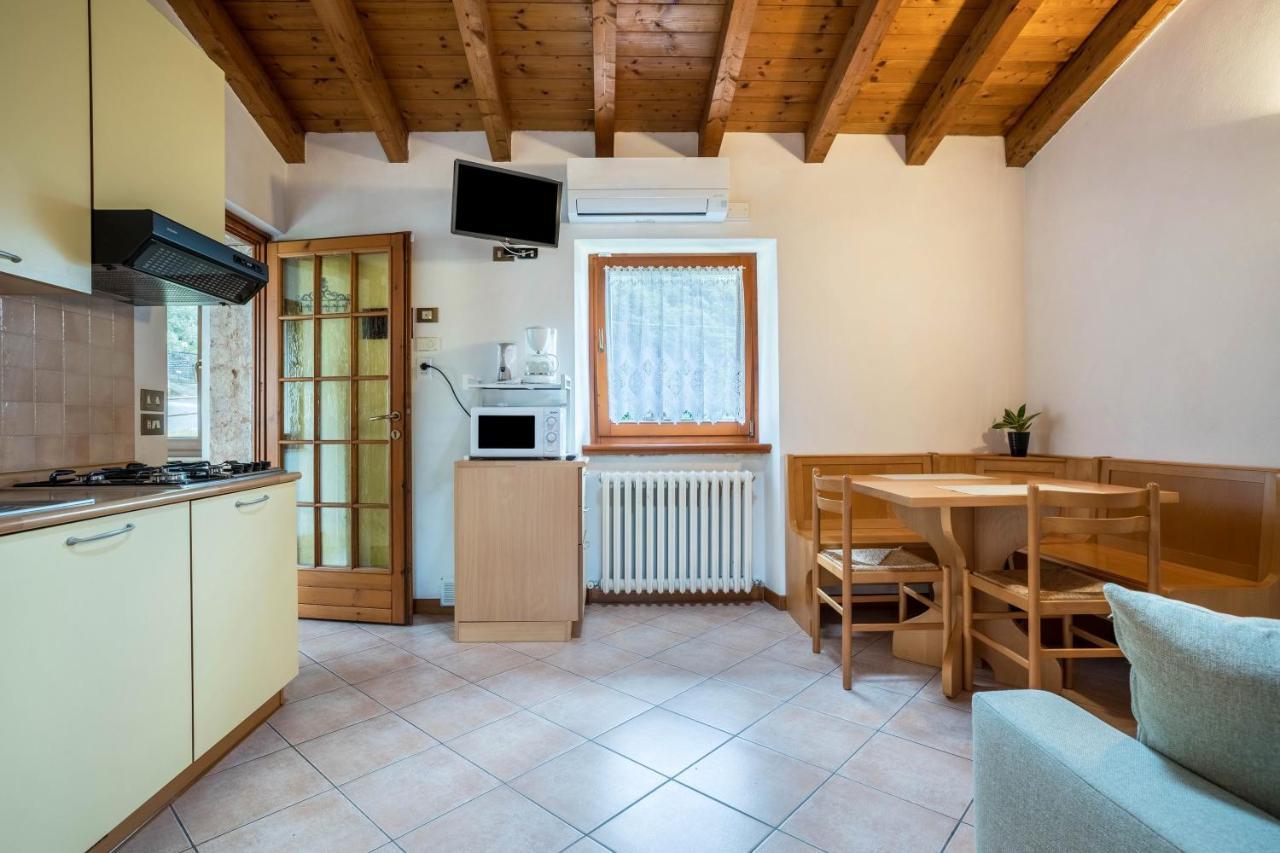 Appartamento Casa Carlotta Malcesine Esterno foto
