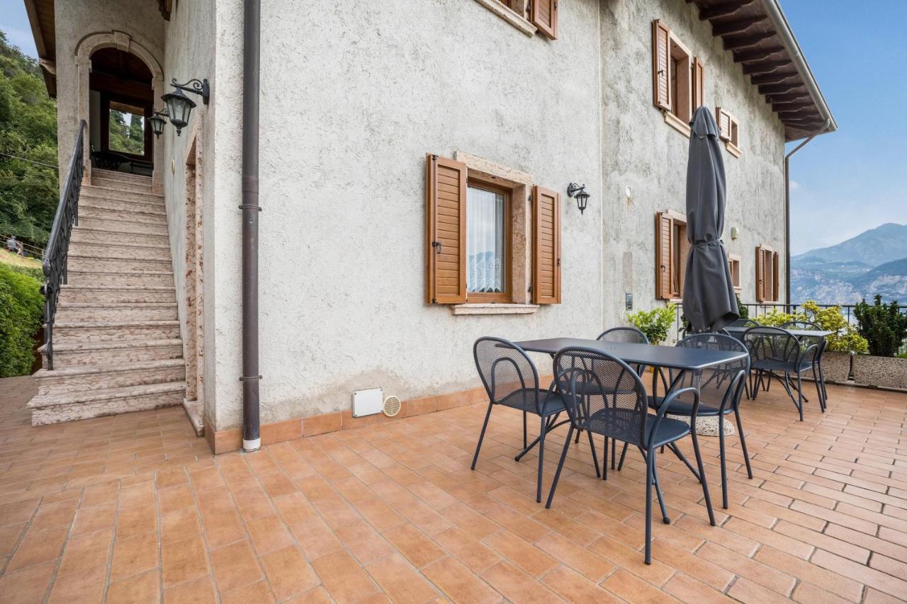 Appartamento Casa Carlotta Malcesine Esterno foto
