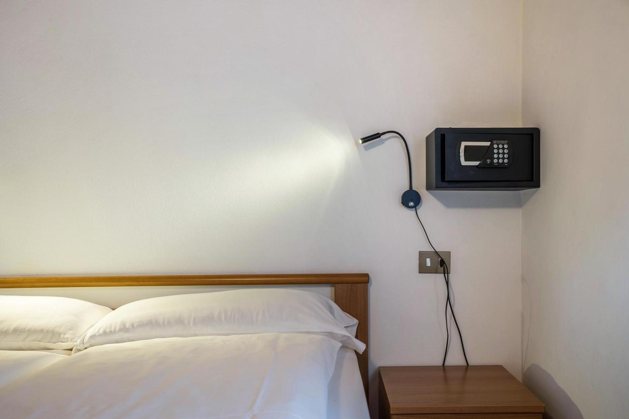 Appartamento Casa Carlotta Malcesine Esterno foto